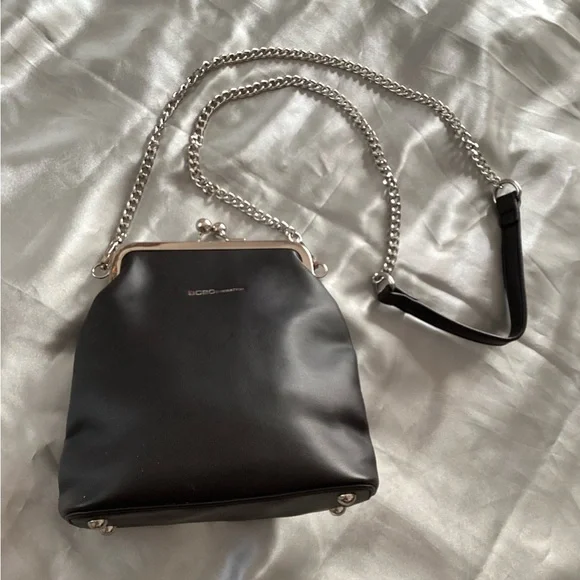 Vintage Inspired BCBGeneration Purse - Picture 9 of 9